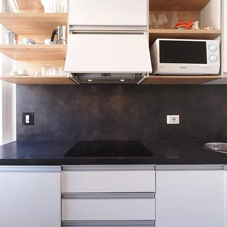 Contempora - Studio Carlo Poma, 4 *